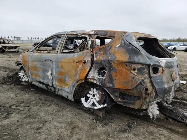5NMZT3LB4JH059471 2018 HYUNDAI SANTA FE - Image 2