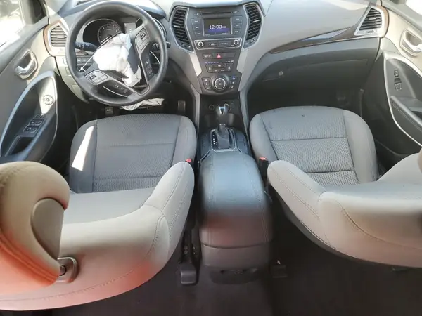 5NMZT3LB4JH098058 2018 HYUNDAI SANTA FE - Image 8