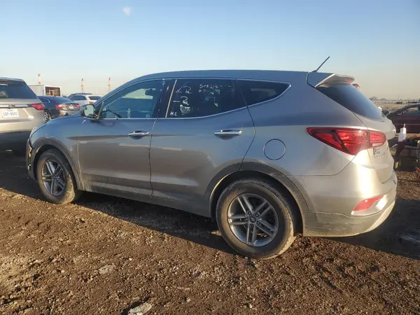 5NMZT3LB4JH100648 2018 HYUNDAI SANTA FE - Image 2