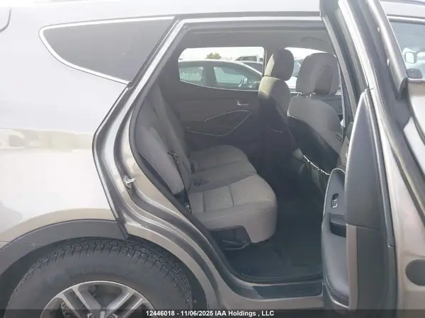 5NMZT3LB5HH037618 2017 HYUNDAI SANTA FE - Image 8
