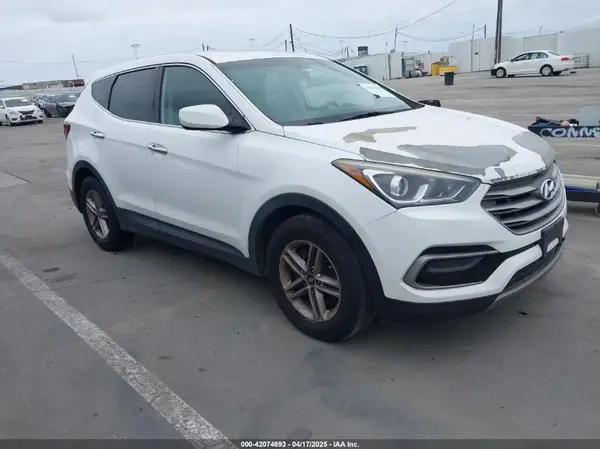 5NMZT3LB5HH044049 2017 HYUNDAI SANTA FE - Image 1