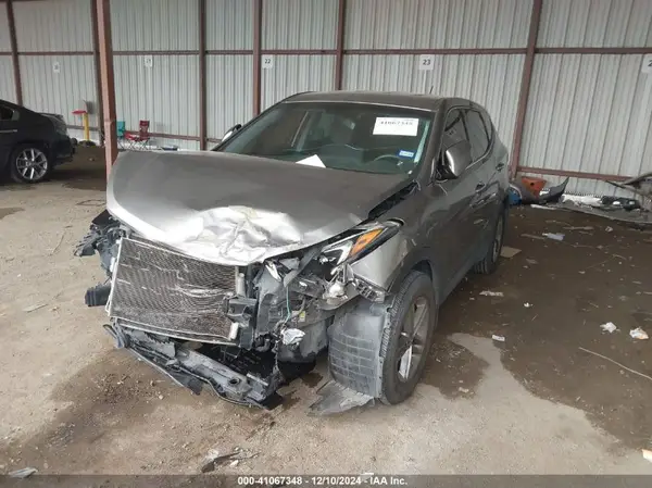 5NMZT3LB5JH098800 2018 HYUNDAI SANTA FE - Image 2