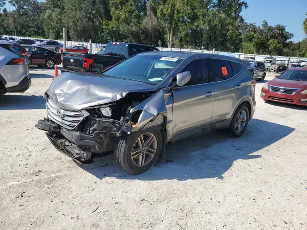 5NMZT3LB6HH010847 2017 HYUNDAI SANTA FE - Image 1