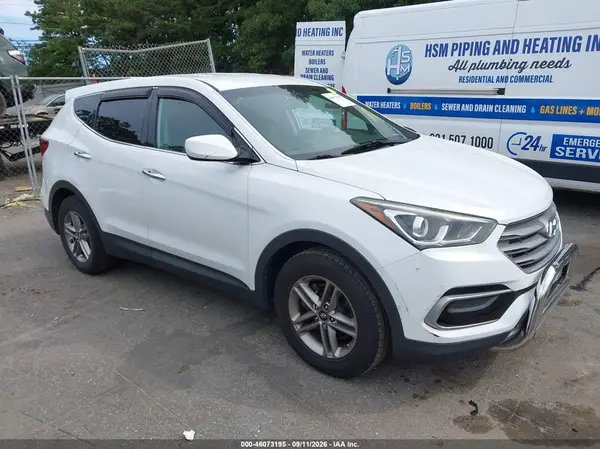 5NMZT3LB6HH024828 2017 HYUNDAI SANTA FE - Image 1