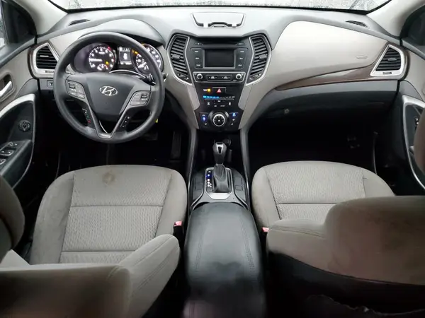 5NMZT3LB6HH032007 2017 HYUNDAI SANTA FE - Image 8