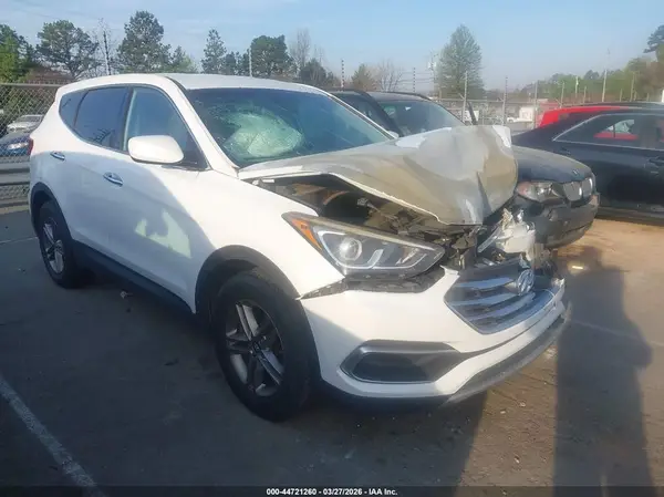 5NMZT3LB6JH086056 2018 HYUNDAI SANTA FE - Image 1