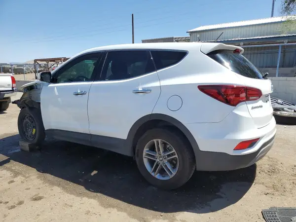 5NMZT3LB6JH089555 2018 HYUNDAI SANTA FE - Image 2