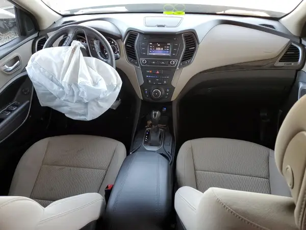 5NMZT3LB7HH022604 2017 HYUNDAI SANTA FE - Image 8