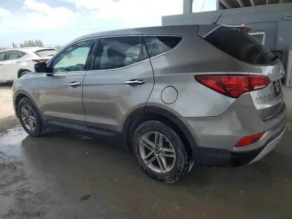 5NMZT3LB7JH098376 2018 HYUNDAI SANTA FE - Image 2