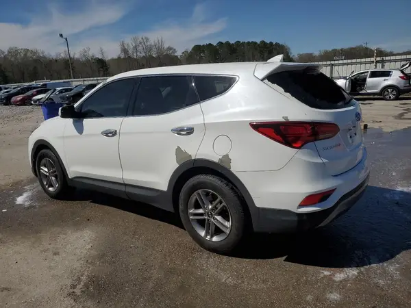 5NMZT3LB8HH024510 2017 HYUNDAI SANTA FE - Image 2