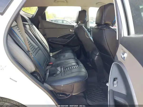 5NMZT3LB8JH075561 2018 HYUNDAI SANTA FE - Image 8