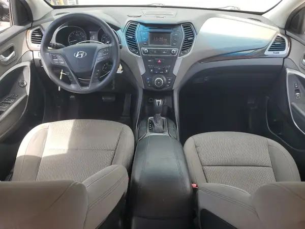 5NMZT3LB9HH004184 2017 HYUNDAI SANTA FE - Image 8