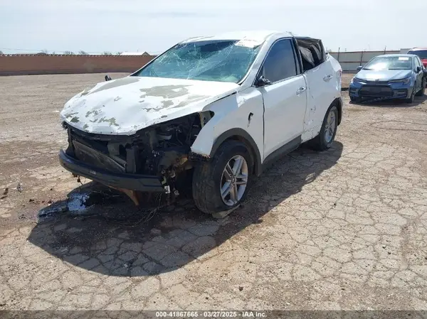 5NMZT3LB9HH035404 2017 HYUNDAI SANTA FE - Image 2