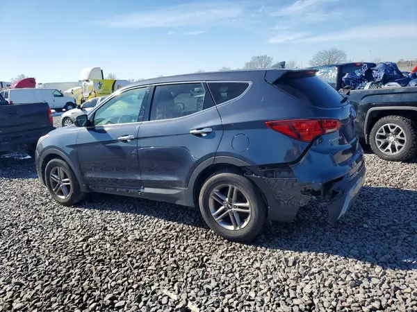 5NMZT3LB9HH036780 2017 HYUNDAI SANTA FE - Image 2