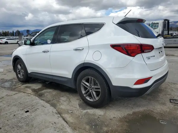 5NMZT3LB9JH090070 2018 HYUNDAI SANTA FE - Image 2