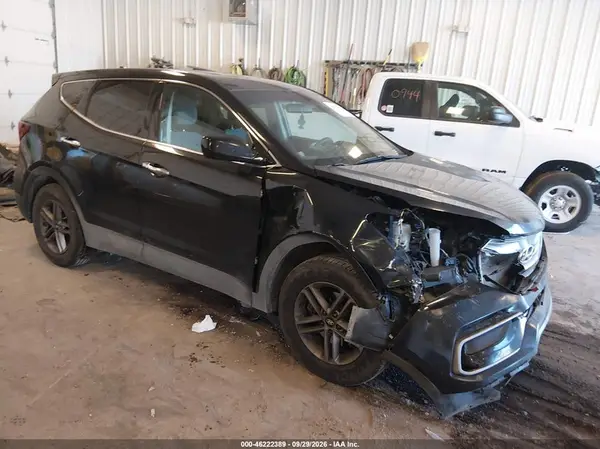5NMZT3LBXHH022452 2017 HYUNDAI SANTA FE - Image 1