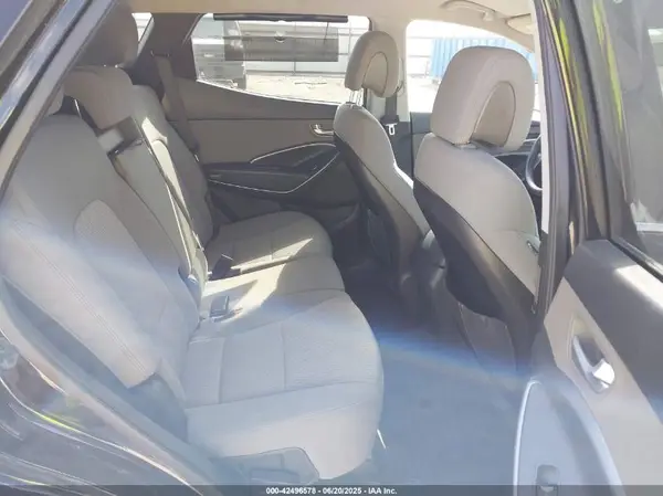 5NMZT3LBXHH024606 2017 HYUNDAI SANTA FE - Image 8