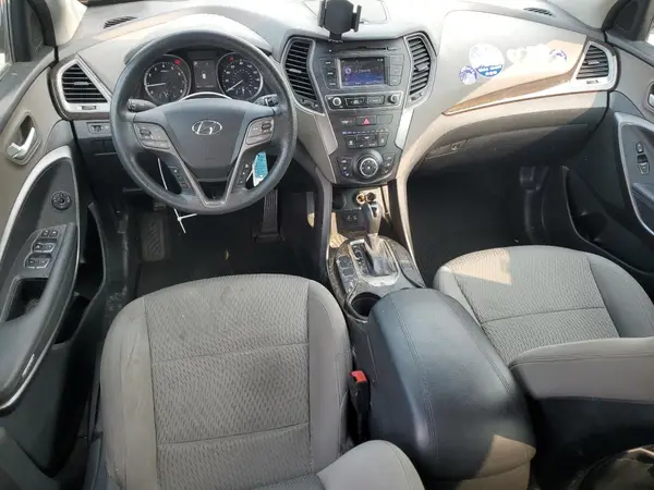 5NMZT3LBXJH053500 2018 HYUNDAI SANTA FE - Image 8