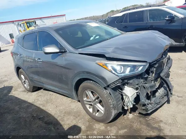 5NMZT3LBXJH062701 2018 HYUNDAI SANTA FE - Image 1