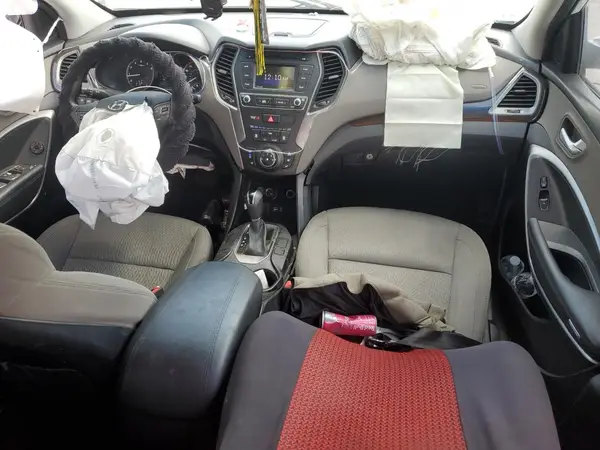 5NMZT3LBXJH064786 2018 HYUNDAI SANTA FE - Image 8