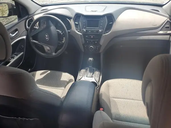 5NMZT3LBXJH071219 2018 HYUNDAI SANTA FE - Image 8
