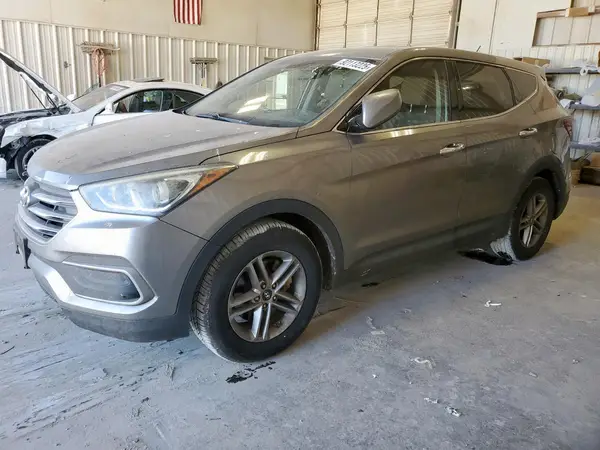 5NMZT3LBXJH079739 2018 HYUNDAI SANTA FE - Image 1