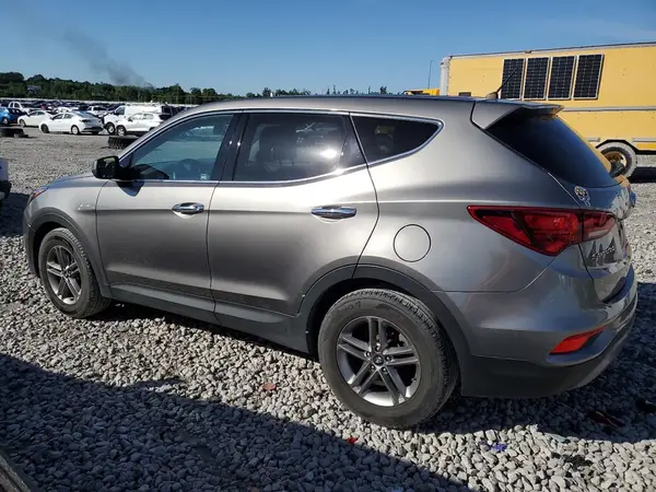 5NMZTDLB0JH058954 2018 HYUNDAI SANTA FE - Image 2