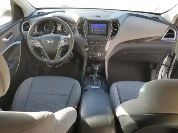 5NMZTDLB1HH000250 2017 HYUNDAI SANTA FE - Image 8