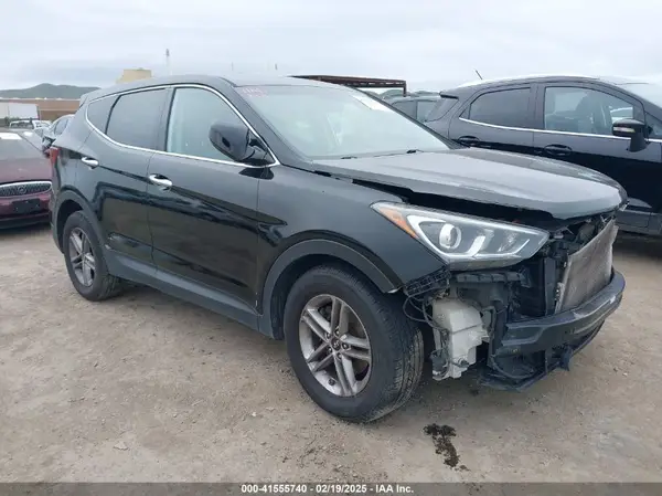 5NMZTDLB1HH015198 2017 HYUNDAI SANTA FE - Image 1