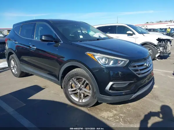 5NMZTDLB1HH026976 2017 HYUNDAI SANTA FE - Image 1