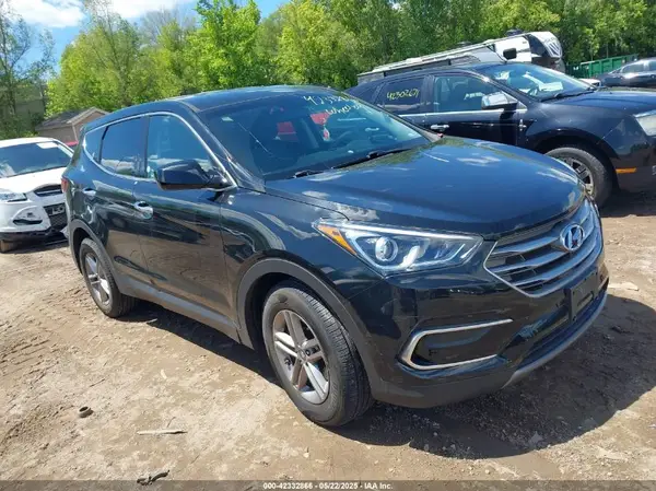 5NMZTDLB1HH044457 2017 HYUNDAI SANTA FE - Image 1