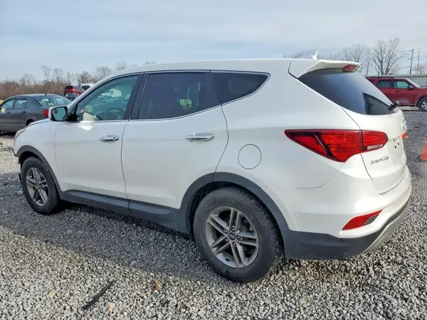 5NMZTDLB2HH000631 2017 HYUNDAI SANTA FE - Image 2