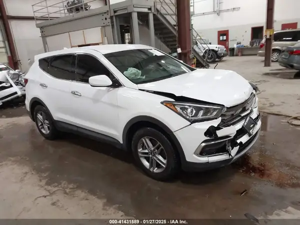 5NMZTDLB2HH001763 2017 HYUNDAI SANTA FE - Image 1