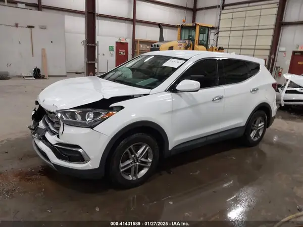 5NMZTDLB2HH001763 2017 HYUNDAI SANTA FE - Image 2