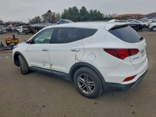 5NMZTDLB2HH015520 2017 HYUNDAI SANTA FE - Image 2