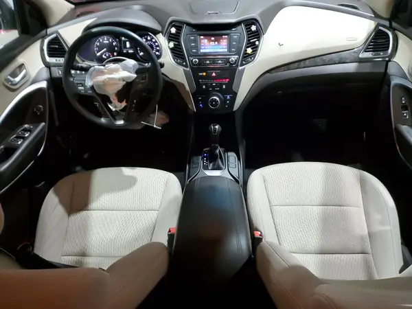 5NMZTDLB2HH044564 2017 HYUNDAI SANTA FE - Image 8