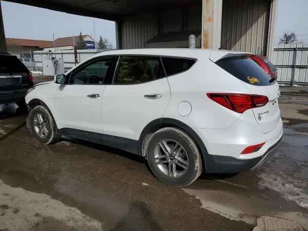 5NMZTDLB2JH079840 2018 HYUNDAI SANTA FE - Image 2