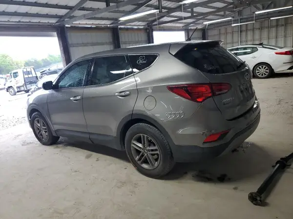 5NMZTDLB2JH096699 2018 HYUNDAI SANTA FE - Image 2