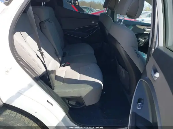 5NMZTDLB3HH003991 2017 HYUNDAI SANTA FE - Image 8