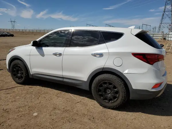 5NMZTDLB3HH009709 2017 HYUNDAI SANTA FE - Image 2