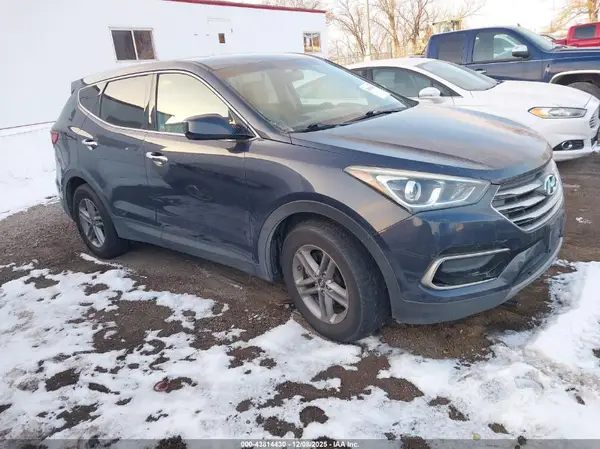 5NMZTDLB3HH021469 2017 HYUNDAI SANTA FE - Image 1
