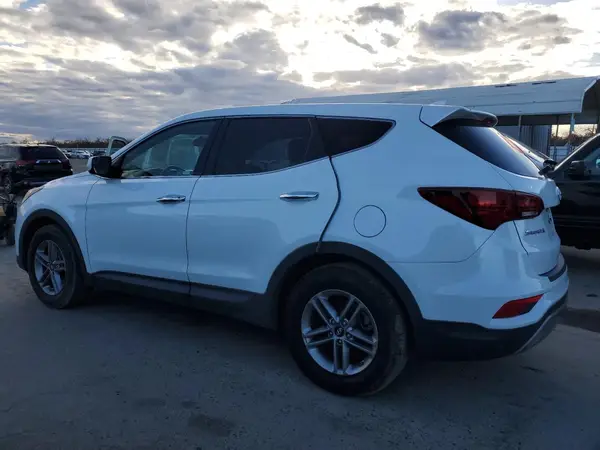 5NMZTDLB3HH028535 2017 HYUNDAI SANTA FE - Image 2