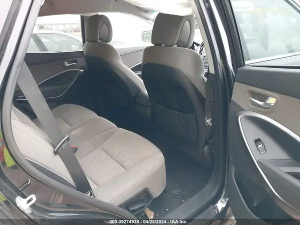5NMZTDLB3JH090121 2018 HYUNDAI SANTA FE - Image 8