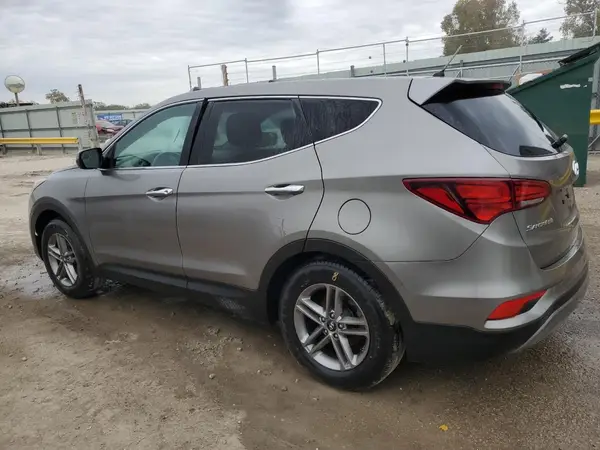 5NMZTDLB3JH092242 2018 HYUNDAI SANTA FE - Image 2