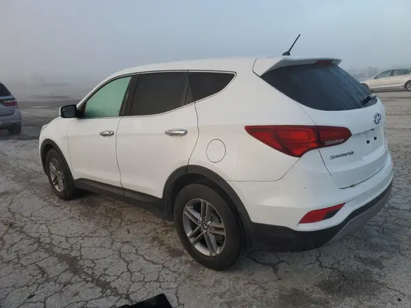 5NMZTDLB3JH094590 2018 HYUNDAI SANTA FE - Image 2