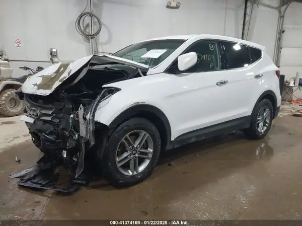 5NMZTDLB3JH106964 2018 HYUNDAI SANTA FE - Image 2
