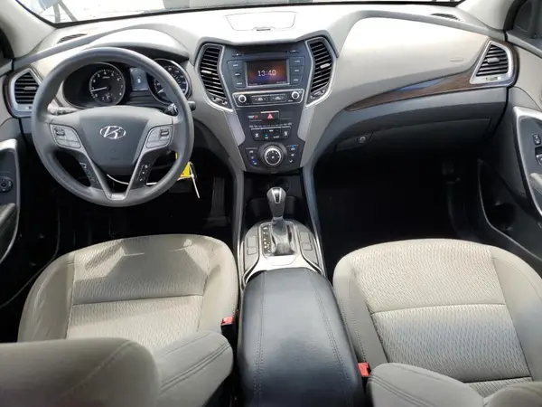 5NMZTDLB4HH000372 2017 HYUNDAI SANTA FE - Image 8