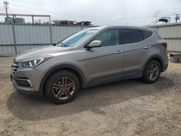5NMZTDLB4HH000565 2017 HYUNDAI SANTA FE - Image 1