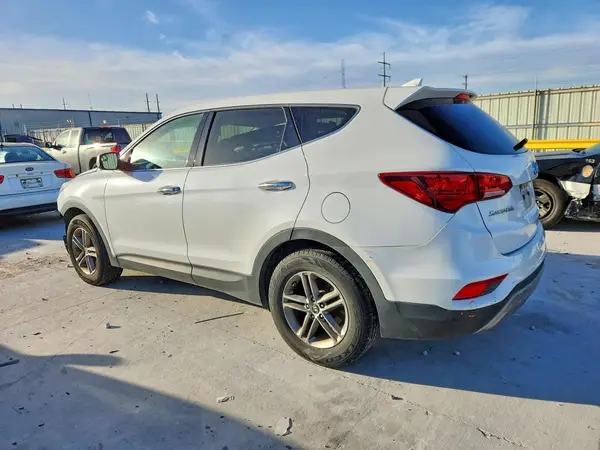 5NMZTDLB4HH014613 2017 HYUNDAI SANTA FE - Image 2