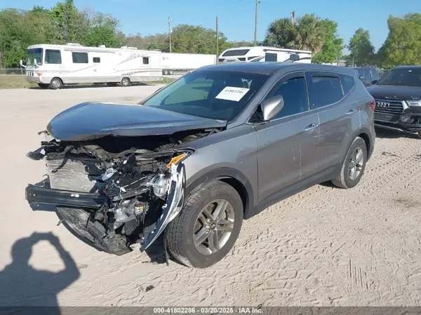 5NMZTDLB4JH095215 2018 HYUNDAI SANTA FE - Image 2
